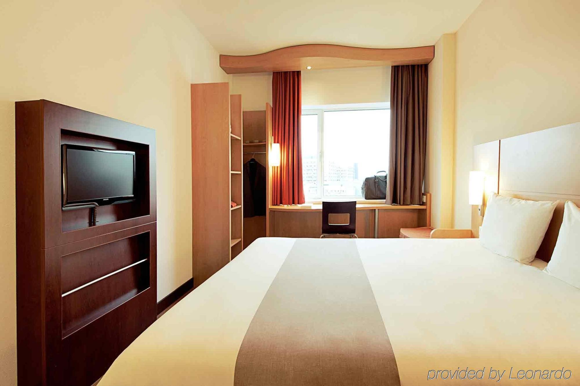Ibis Grenoble Centre Bastille Exterior photo