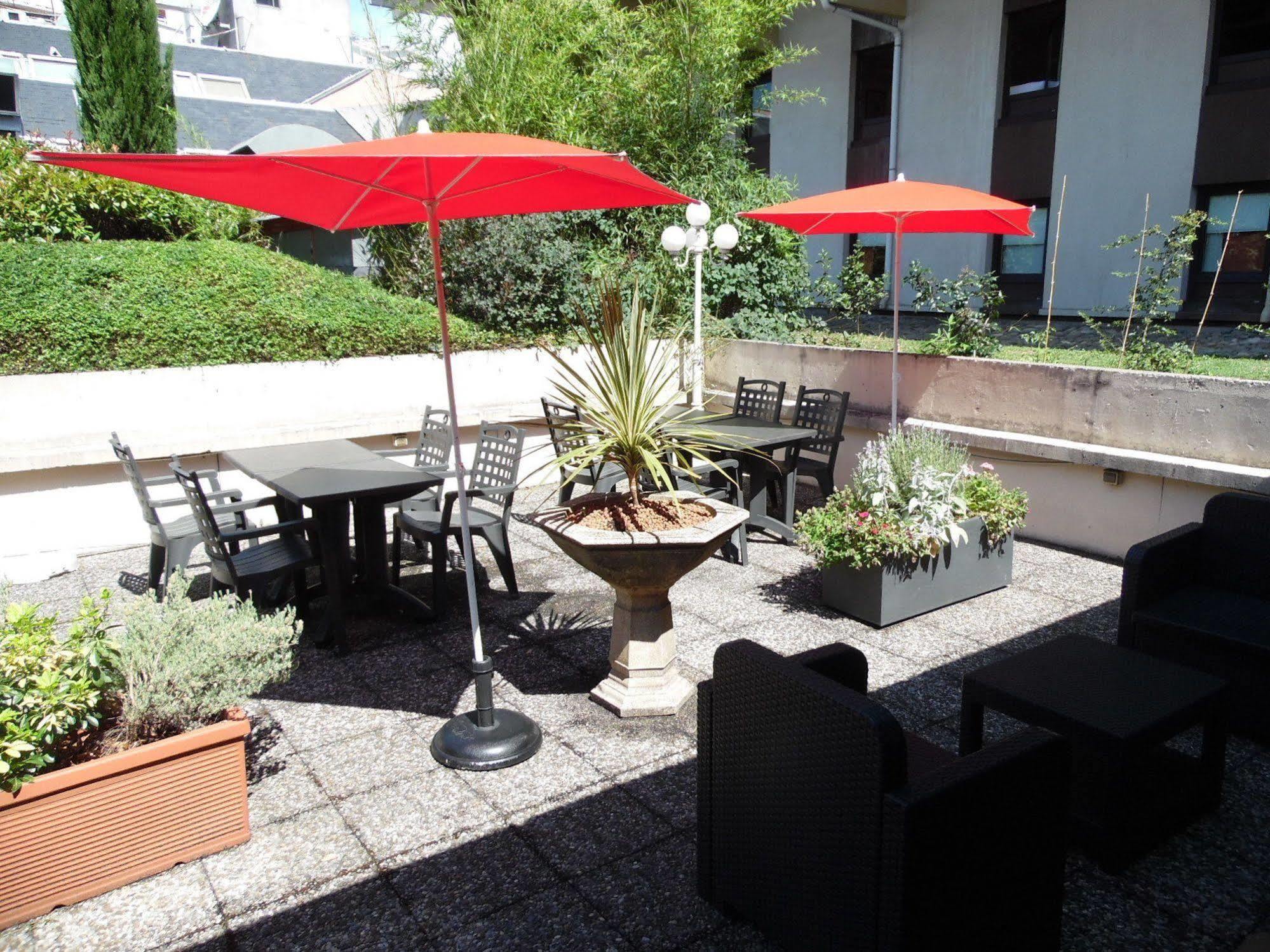 Ibis Grenoble Centre Bastille Exterior photo